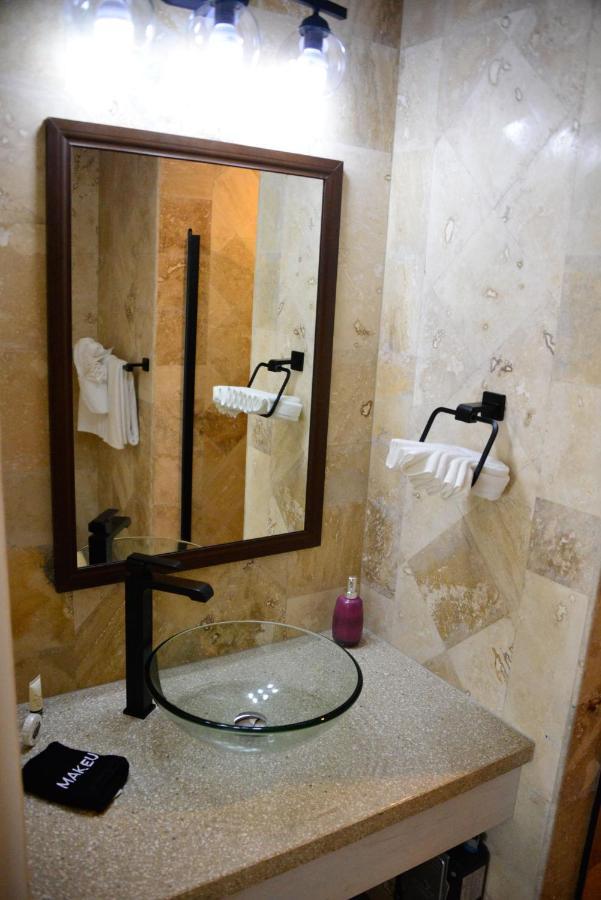 The Watermark Hotel San Pedro  Ngoại thất bức ảnh