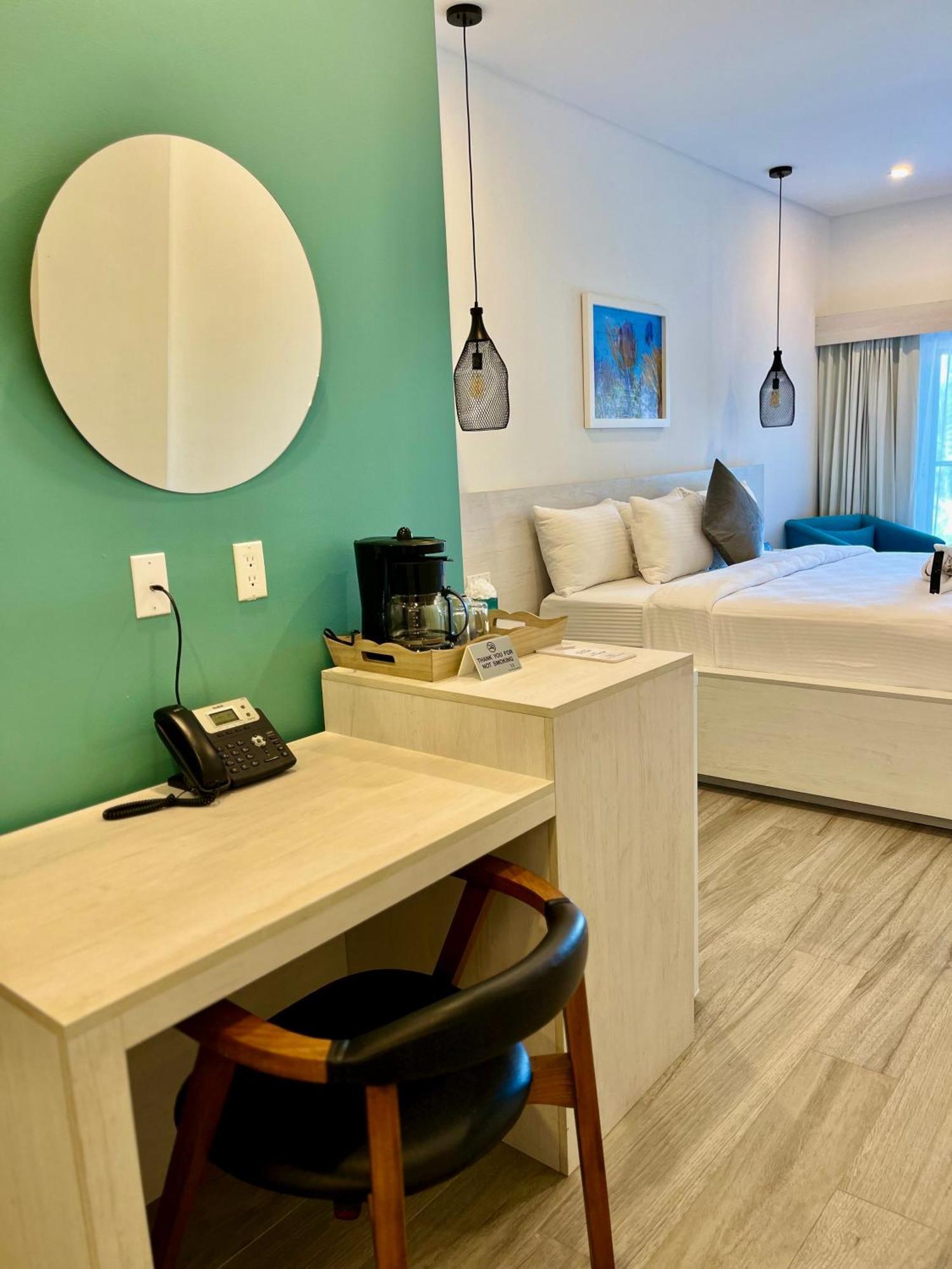 The Watermark Hotel San Pedro  Ngoại thất bức ảnh