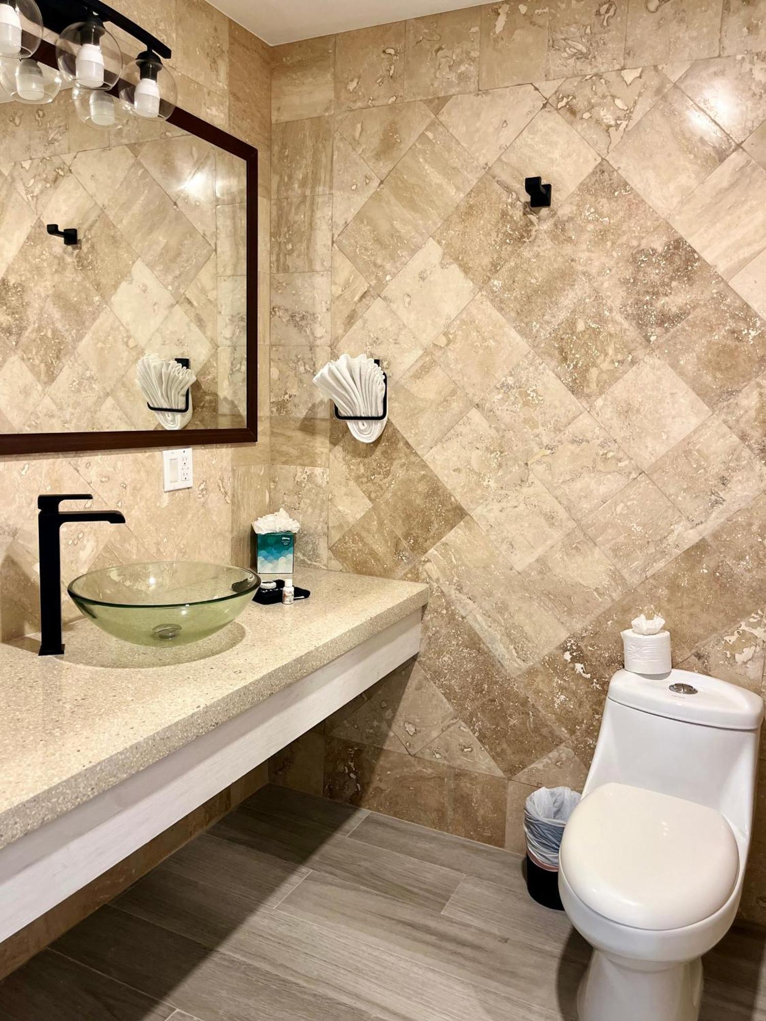 The Watermark Hotel San Pedro  Ngoại thất bức ảnh