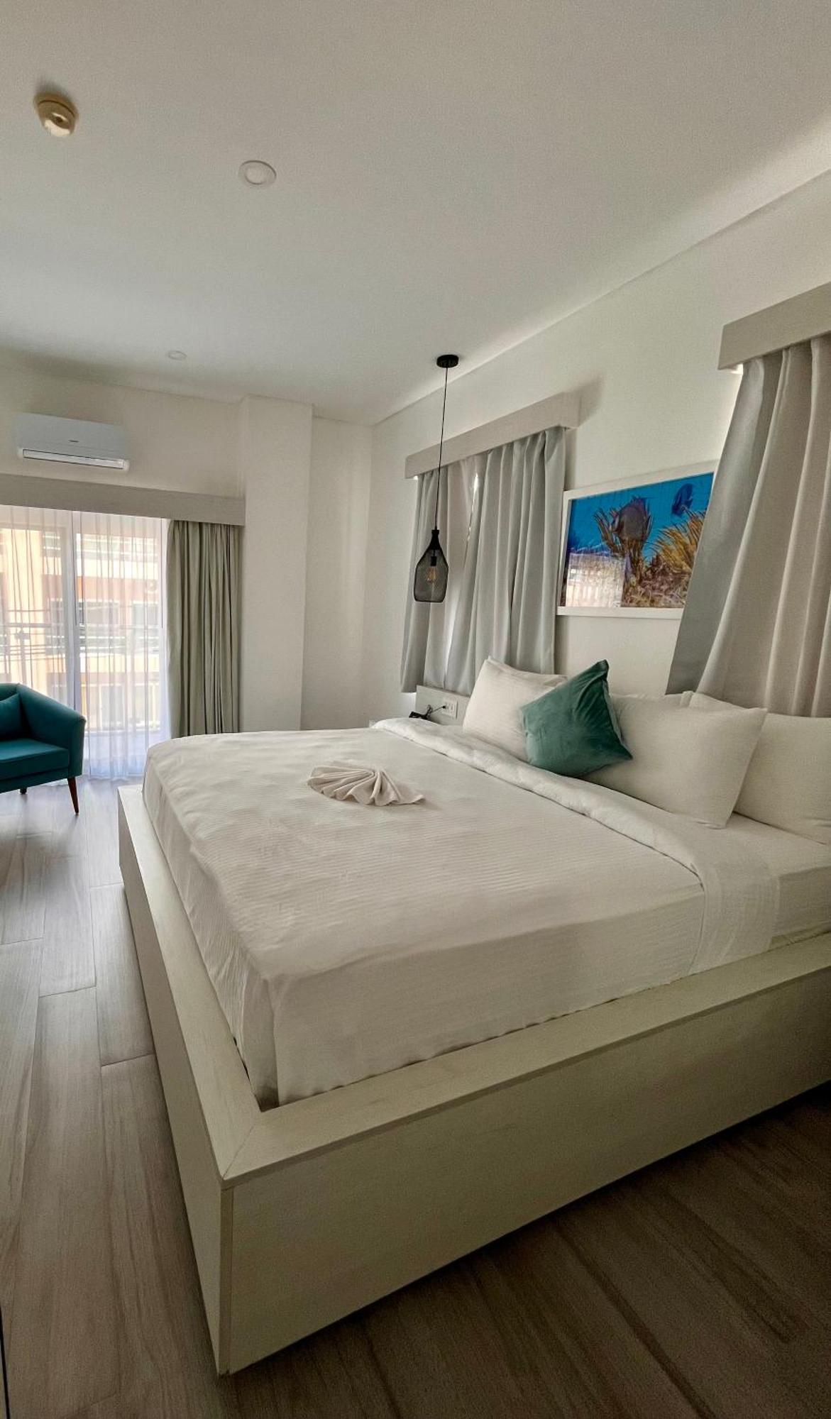 The Watermark Hotel San Pedro  Ngoại thất bức ảnh